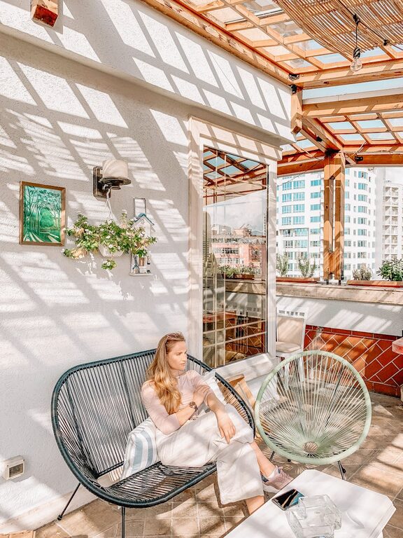 How to Make a Small Balcony Feel Cozy and Inviting